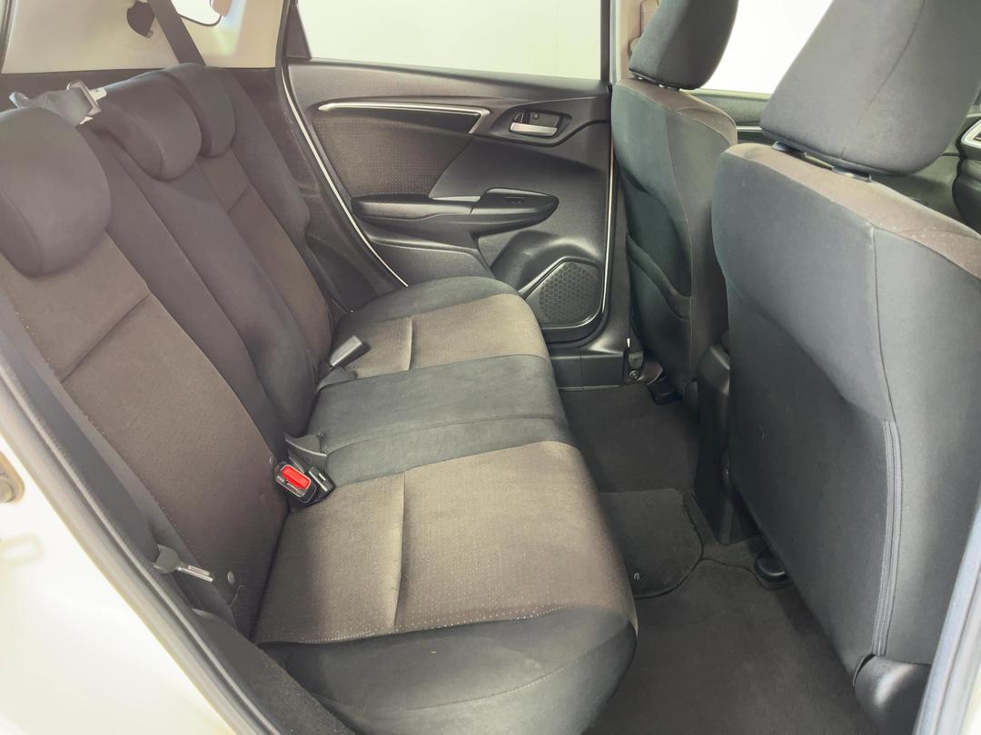 Photo '20' of Honda FIT