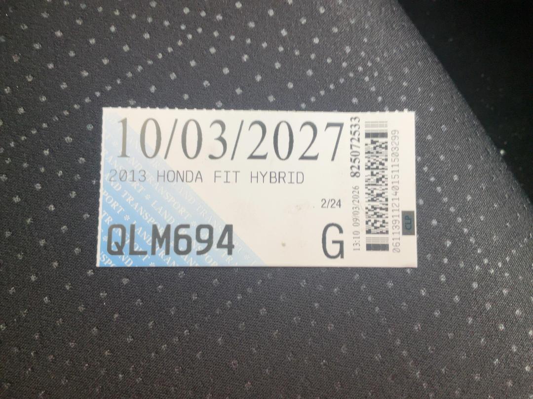 Photo '11' of Honda FIT Hybrid