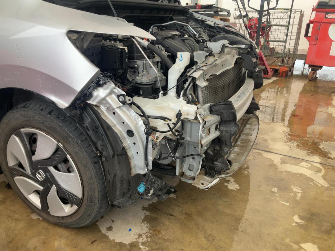 Photo '15' of Honda FIT Hybrid