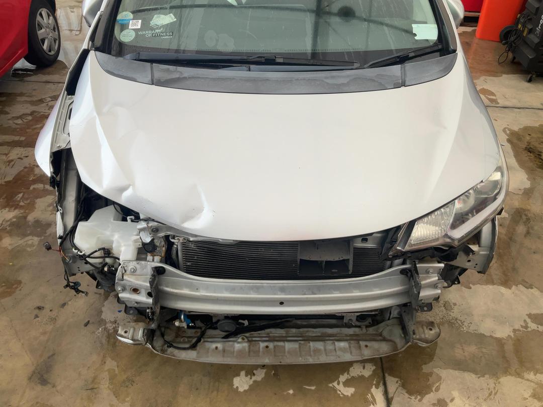 Photo '18' of Honda FIT Hybrid