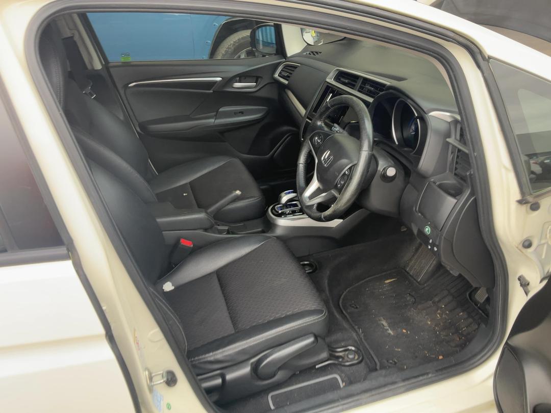Photo '14' of Honda FIT Photo '14' of Honda FIT