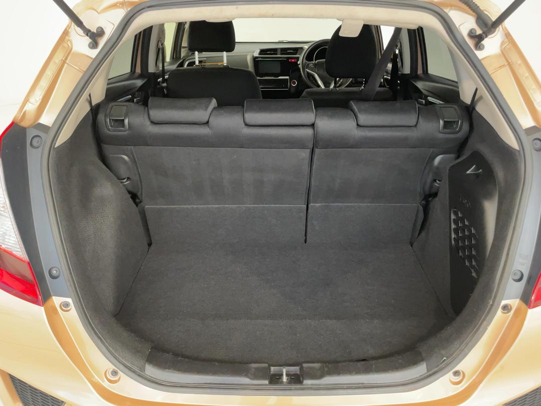 Photo '14' of Honda FIT
