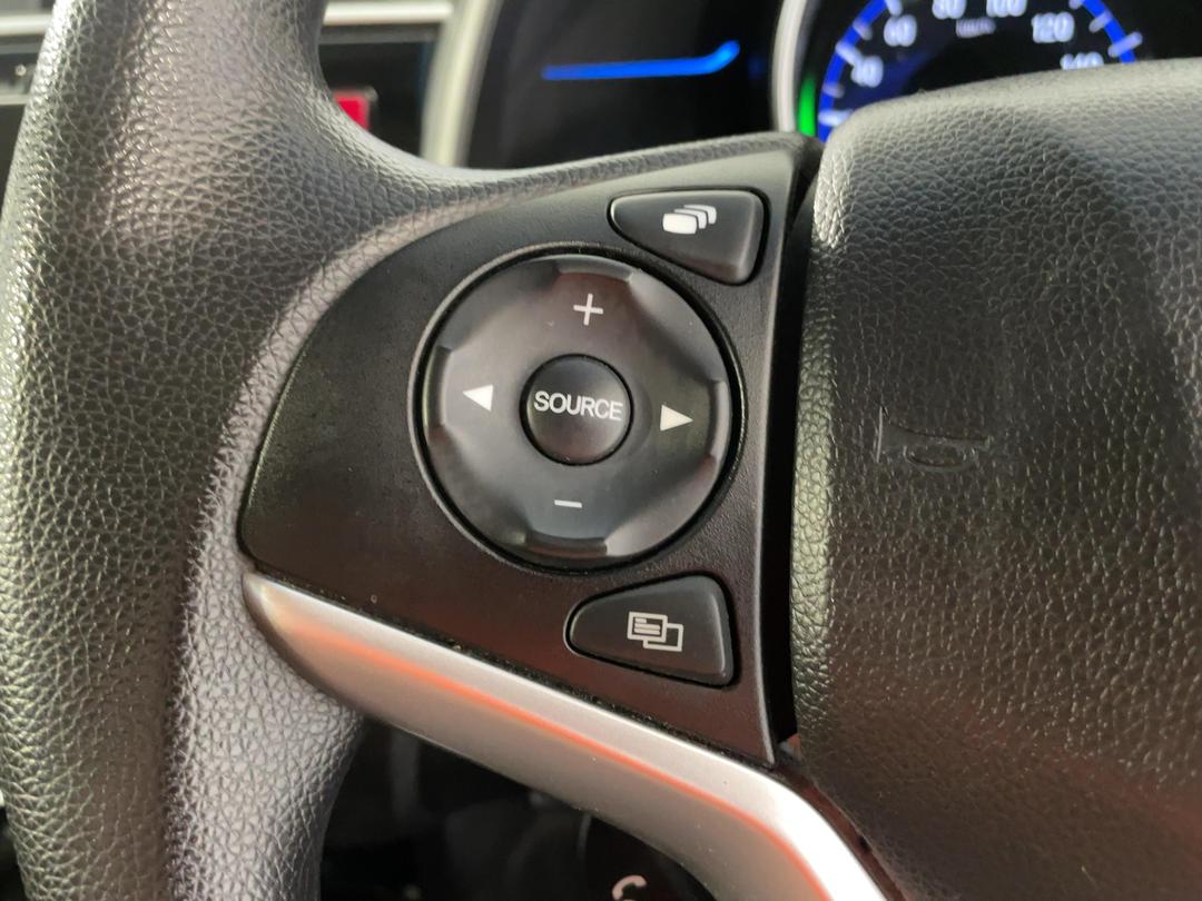 Photo '25' of Honda FIT