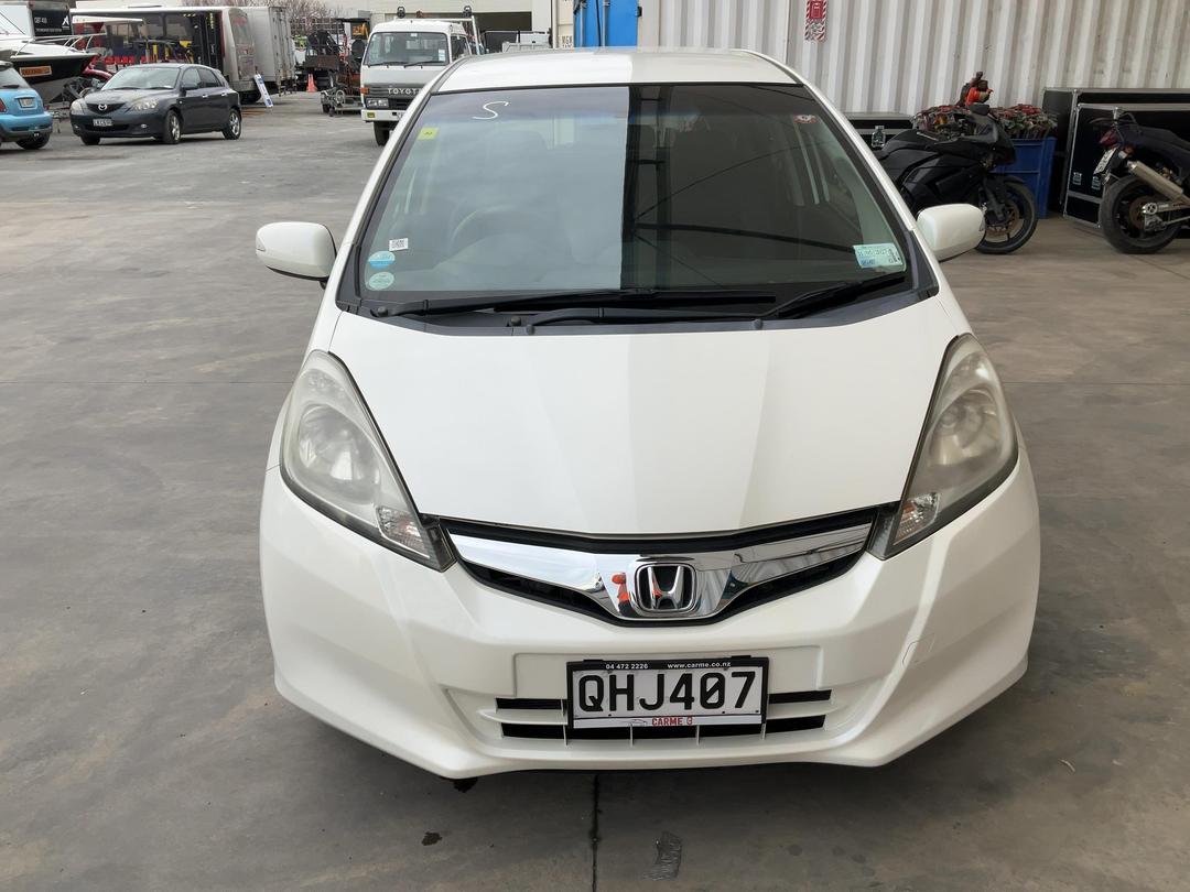Photo '3' of Honda FIT Photo '3' of Honda FIT