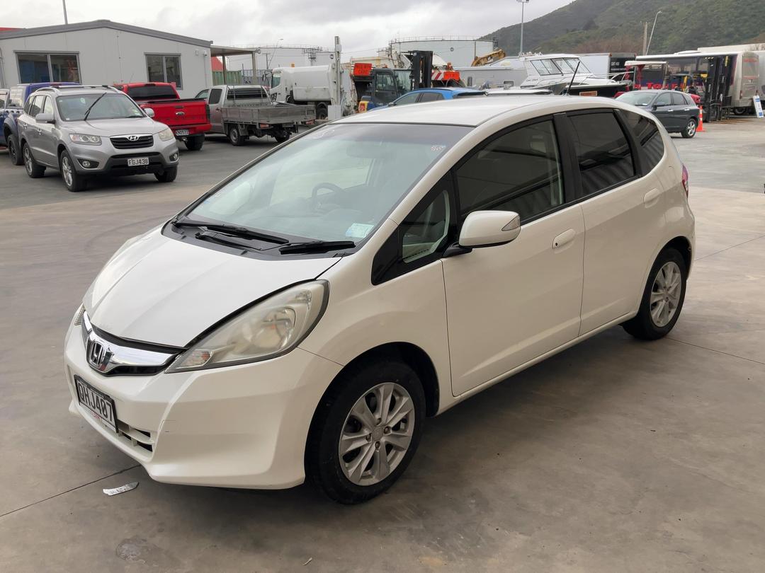 Photo '4' of Honda FIT Photo '4' of Honda FIT