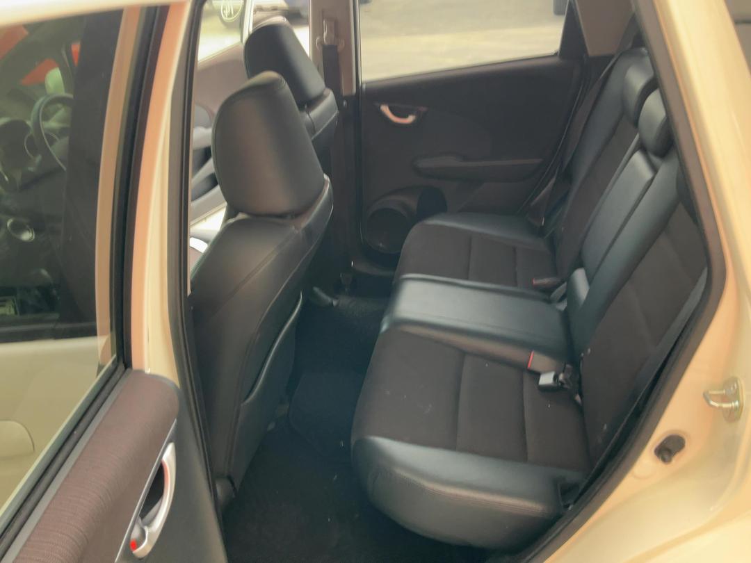 Photo '16' of Honda FIT Photo '16' of Honda FIT
