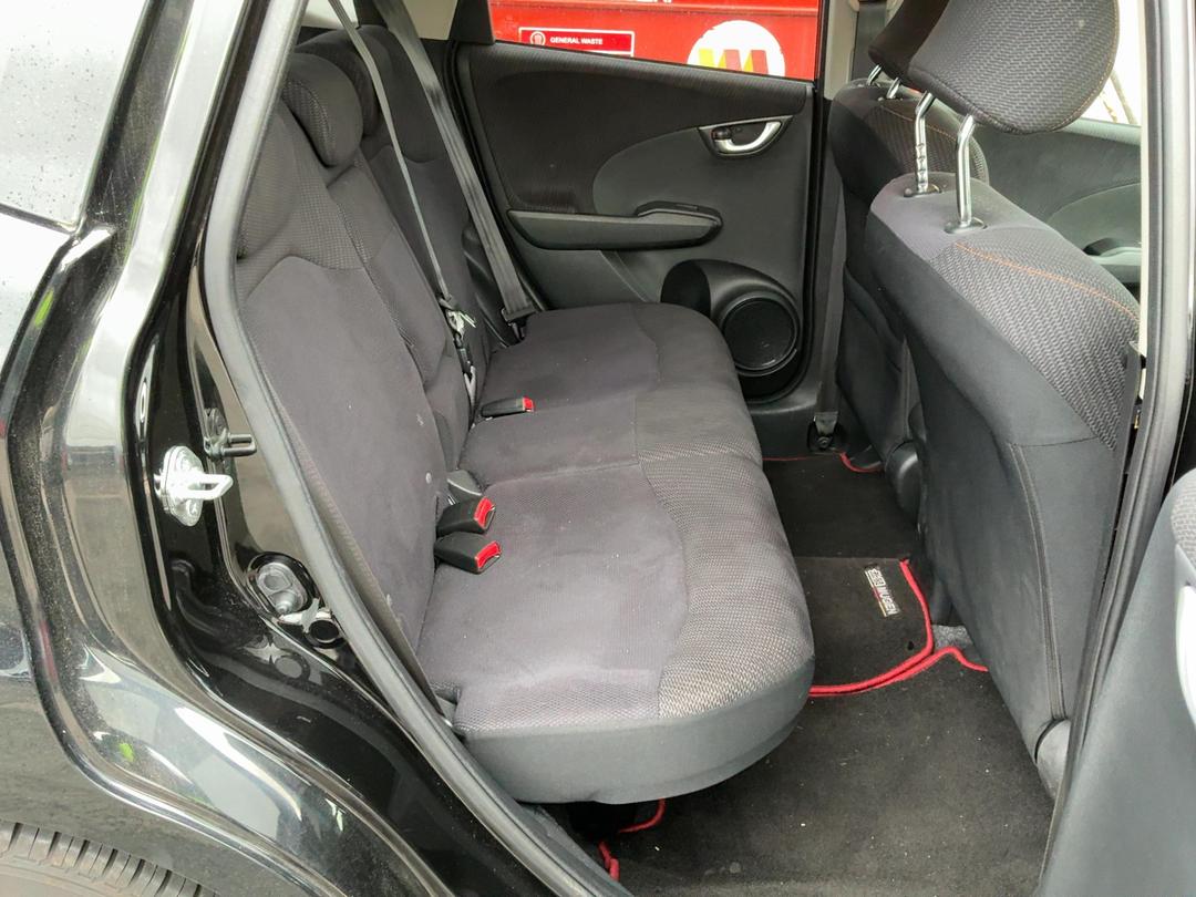 Photo '19' of Honda FIT