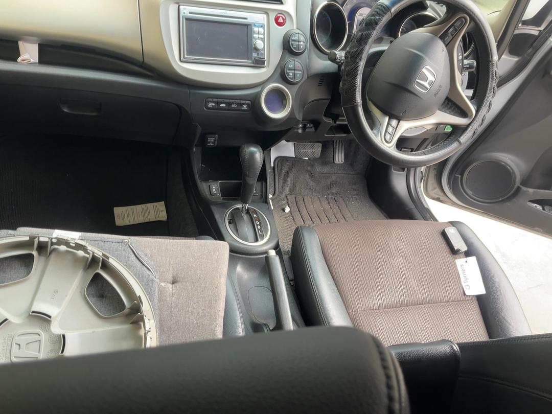 Photo '17' of Honda FIT Photo '17' of Honda FIT