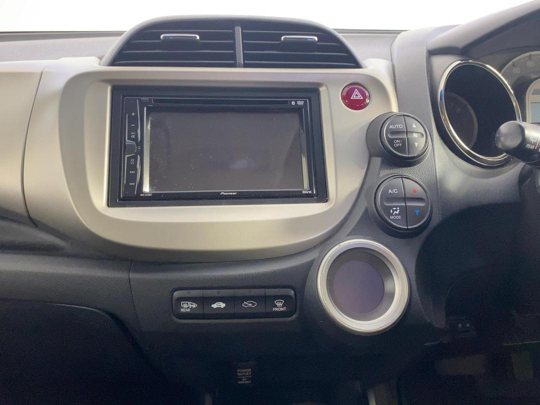 Photo '18' of Honda FIT
