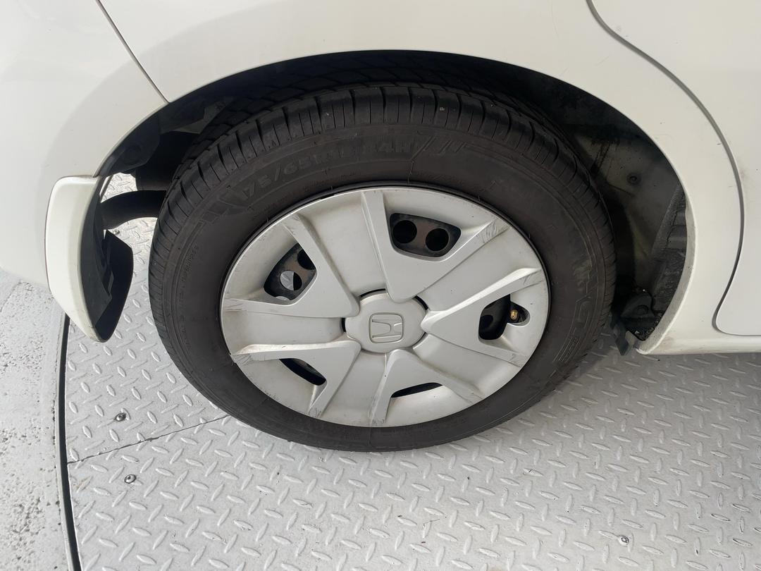 Photo '12' of Honda FIT
