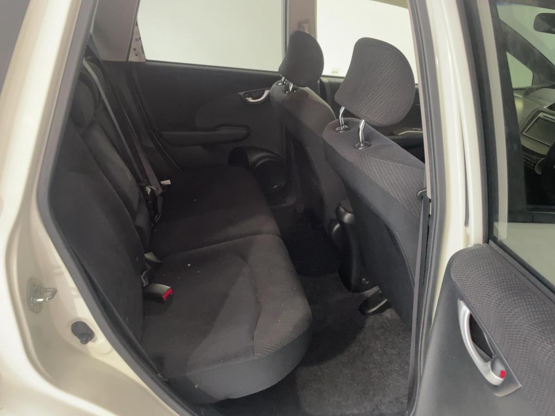 Photo '20' of Honda FIT