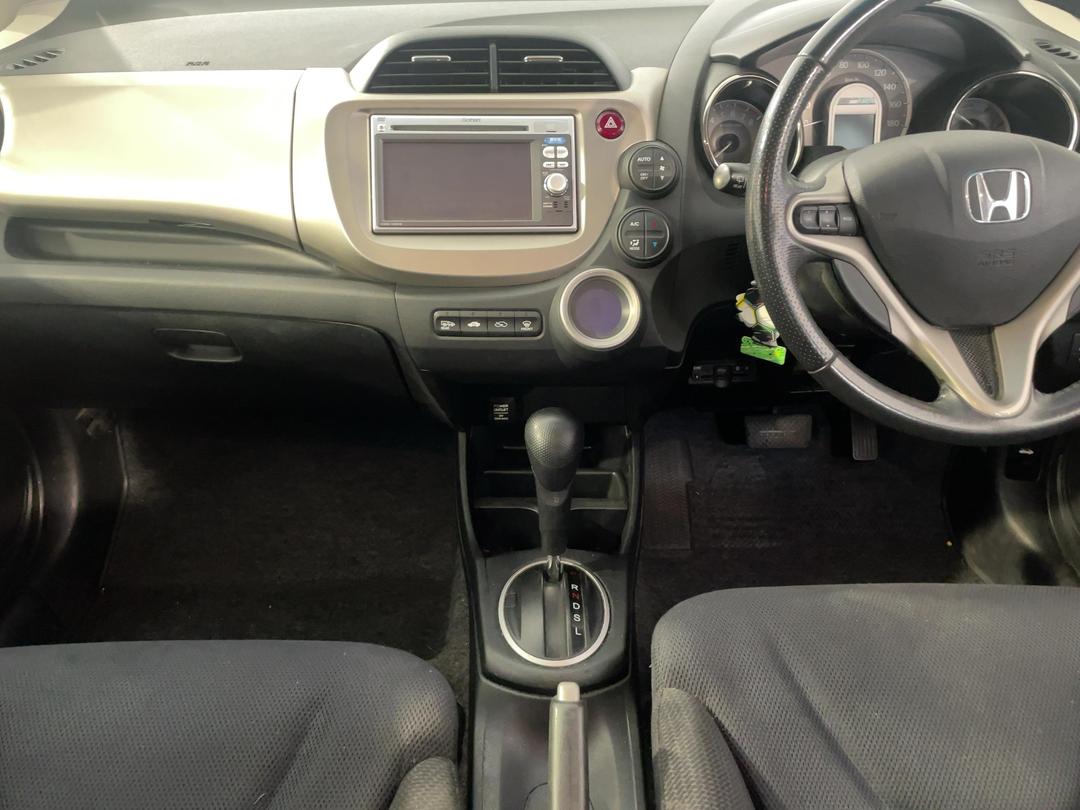 Photo '18' of Honda FIT