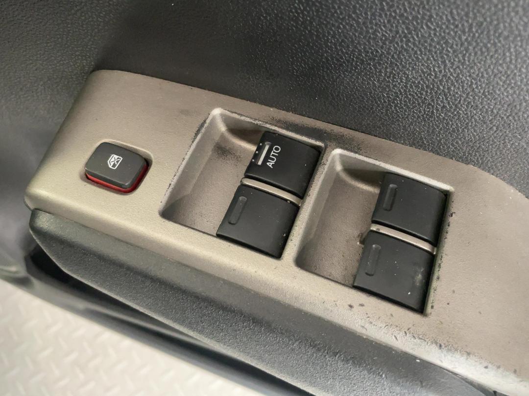 Photo '24' of Honda FIT