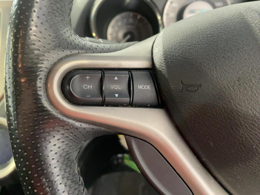 Photo '27' of Honda FIT