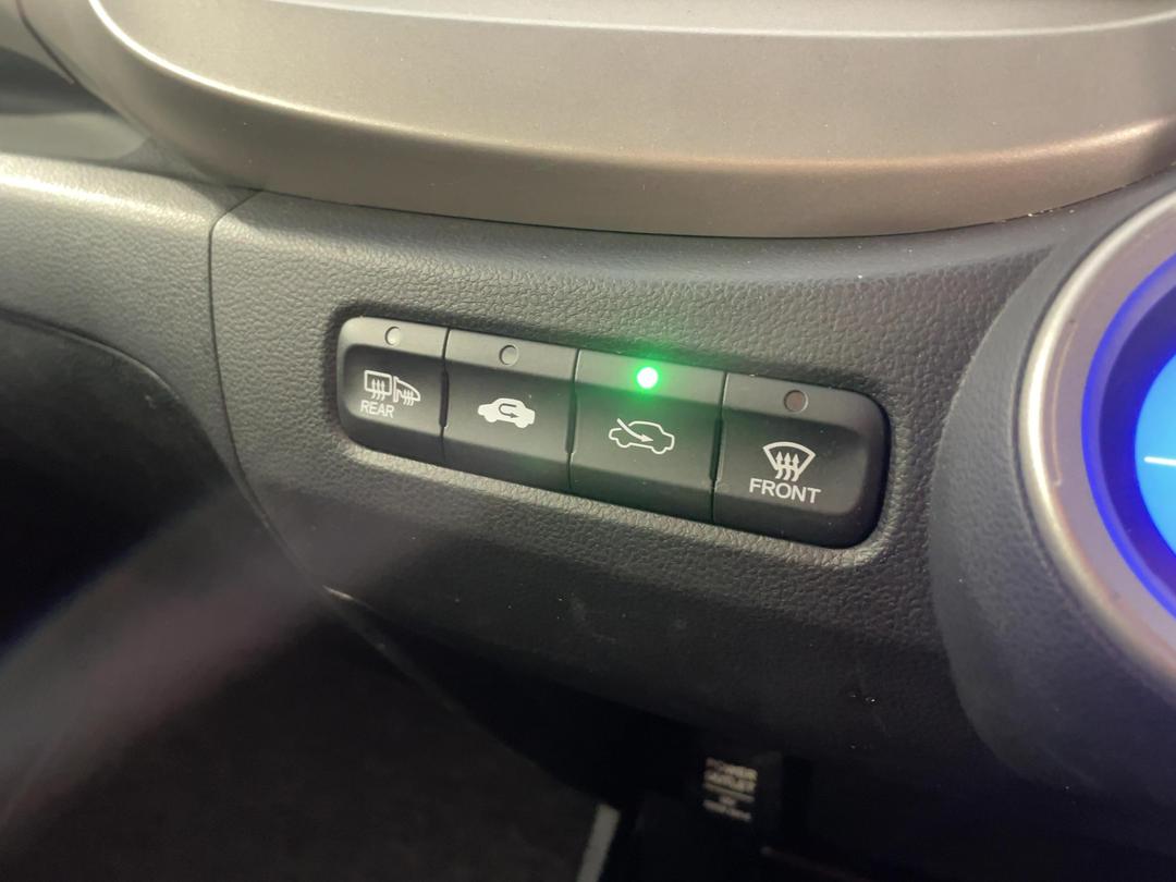 Photo '32' of Honda FIT