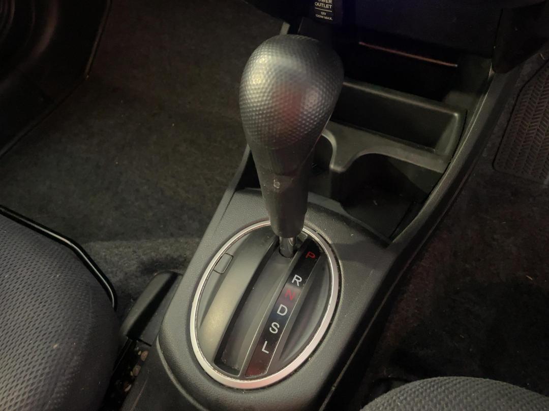 Photo '33' of Honda FIT