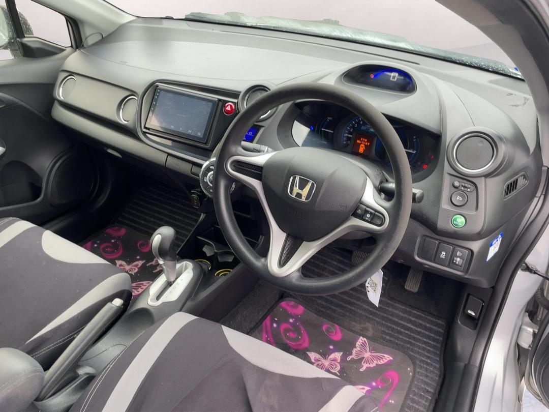 Photo '16' of Honda Insight