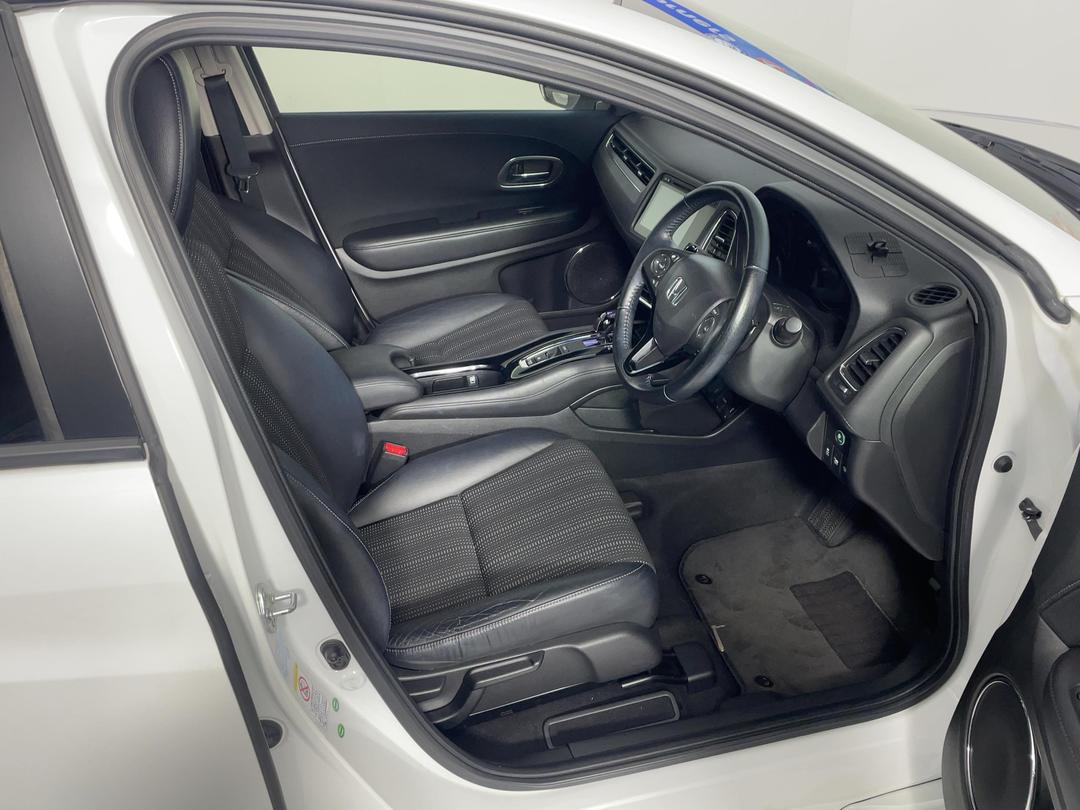 Photo '16' of Honda Vezel