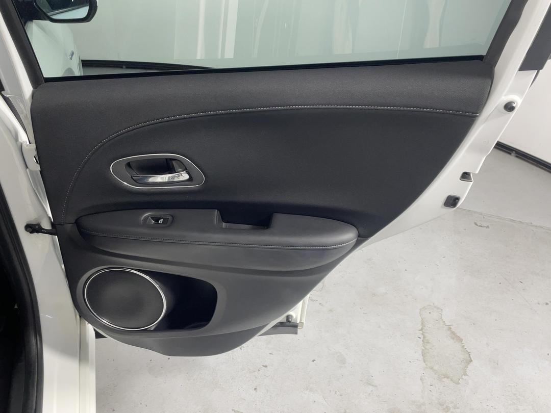 Photo '19' of Honda Vezel