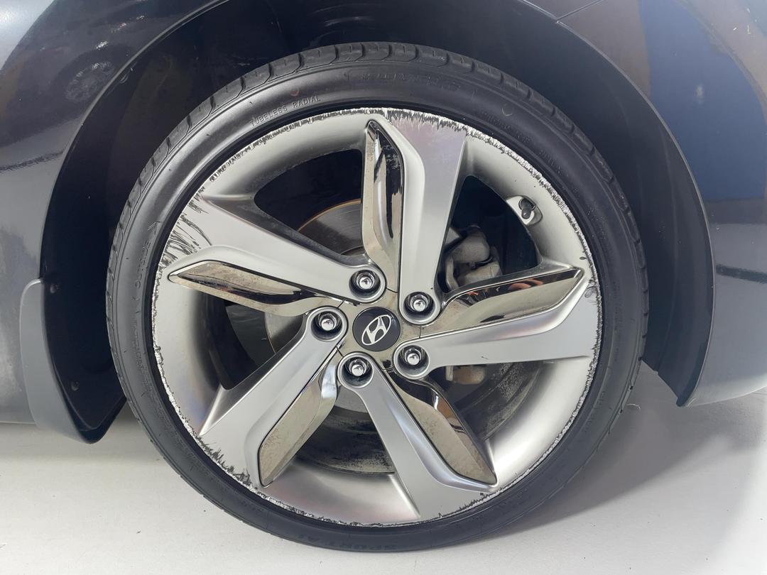 Photo '7' of Hyundai Elantra Photo '7' of Hyundai Elantra