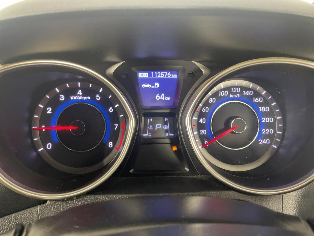 Photo '19' of Hyundai Elantra Photo '19' of Hyundai Elantra