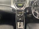 Thumbnail '16' of Hyundai Elantra