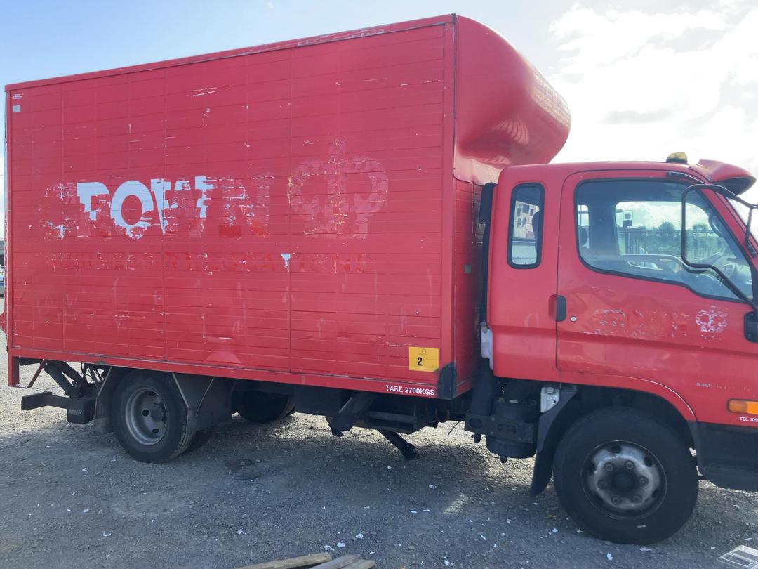 Photo '3' of Hyundai HD60 SUM EURO 5 Box Body