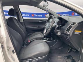 Photo '16' of Hyundai I20
