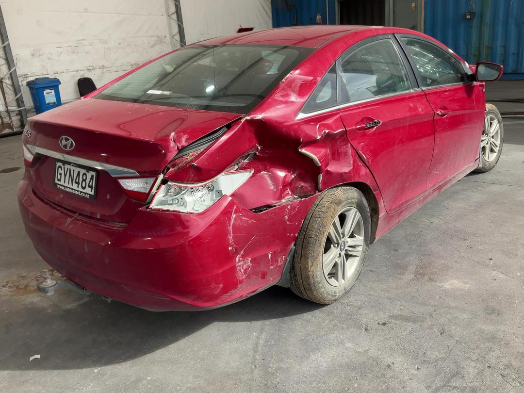 Photo '12' of Hyundai I45
