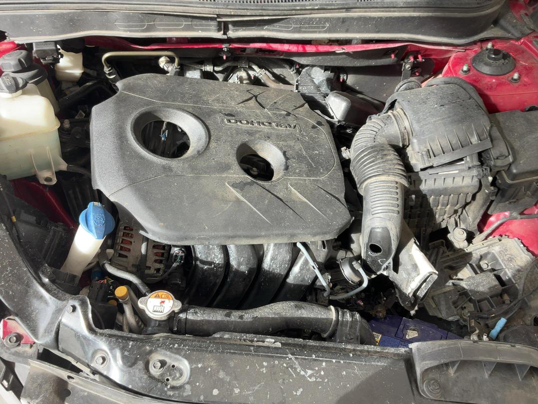 Photo '21' of Hyundai I45