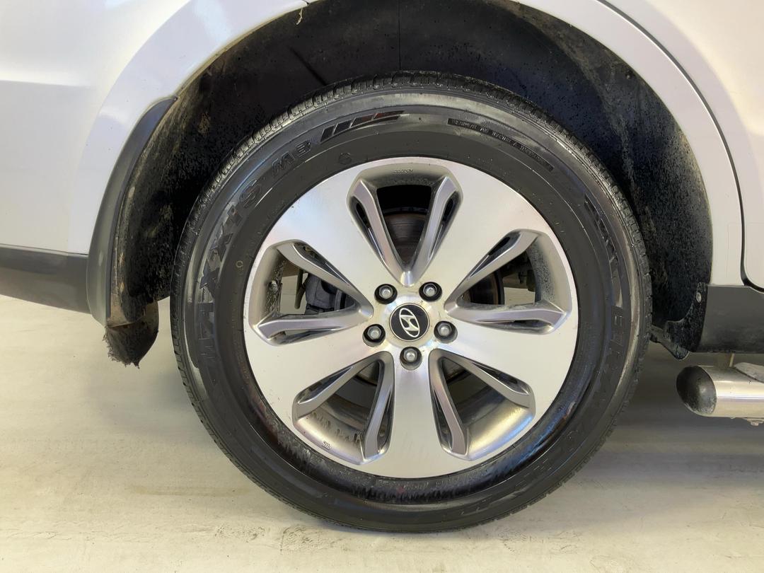 Photo '12' of Hyundai Santa FE