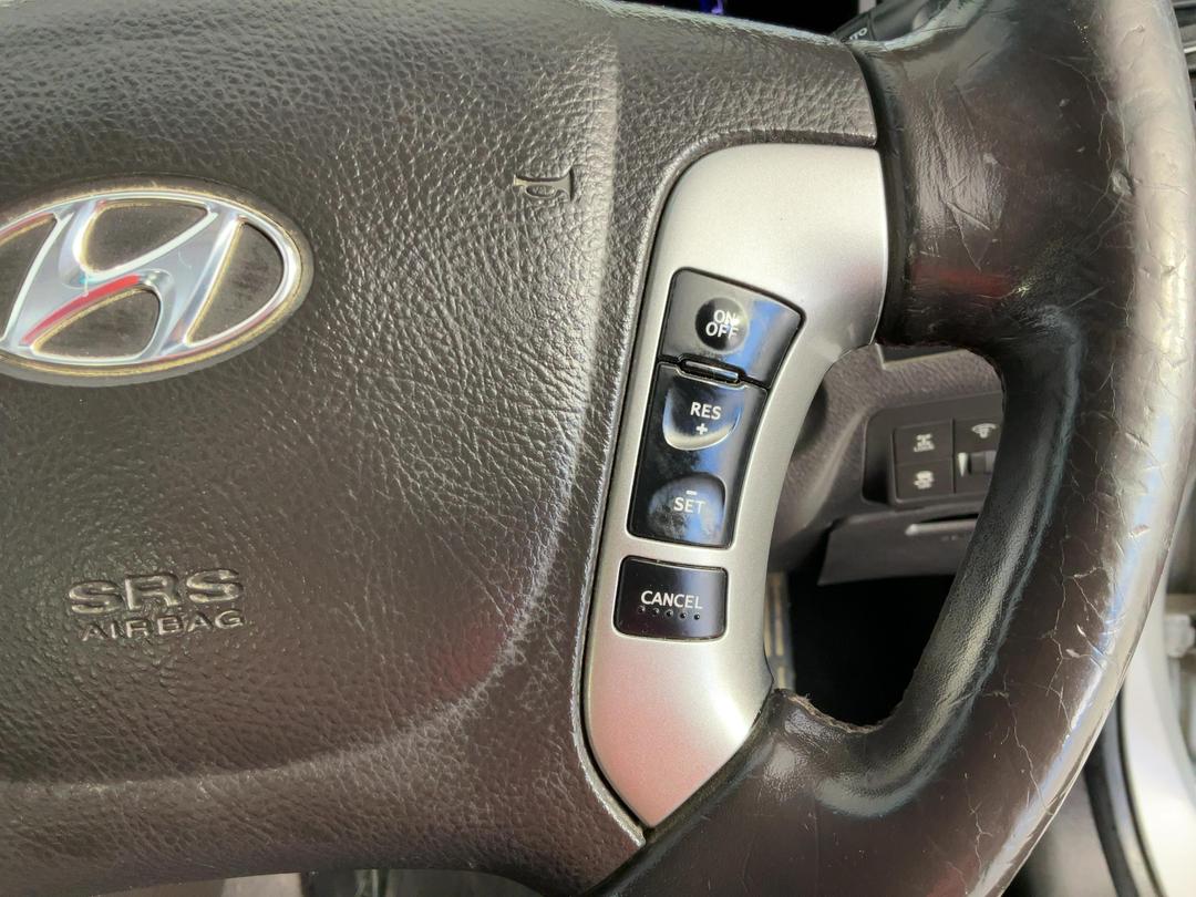 Photo '26' of Hyundai Santa FE