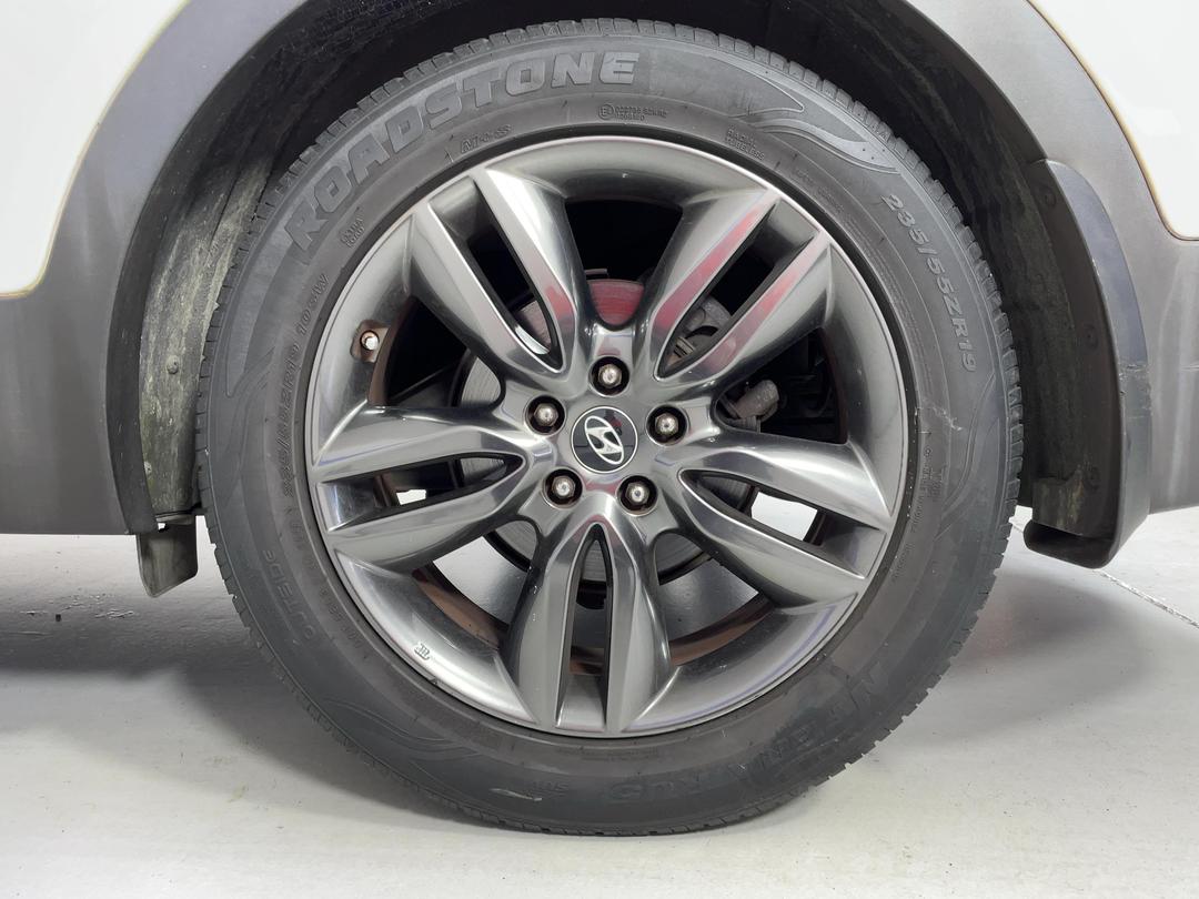 Photo '11' of Hyundai Santa FE
