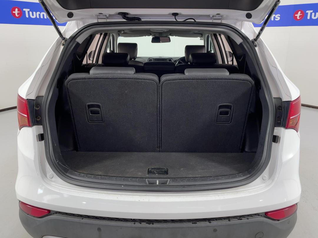 Photo '14' of Hyundai Santa FE