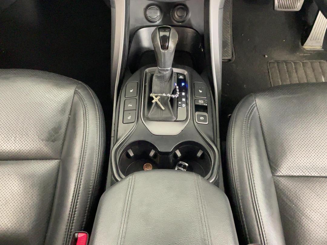 Photo '18' of Hyundai Santa FE
