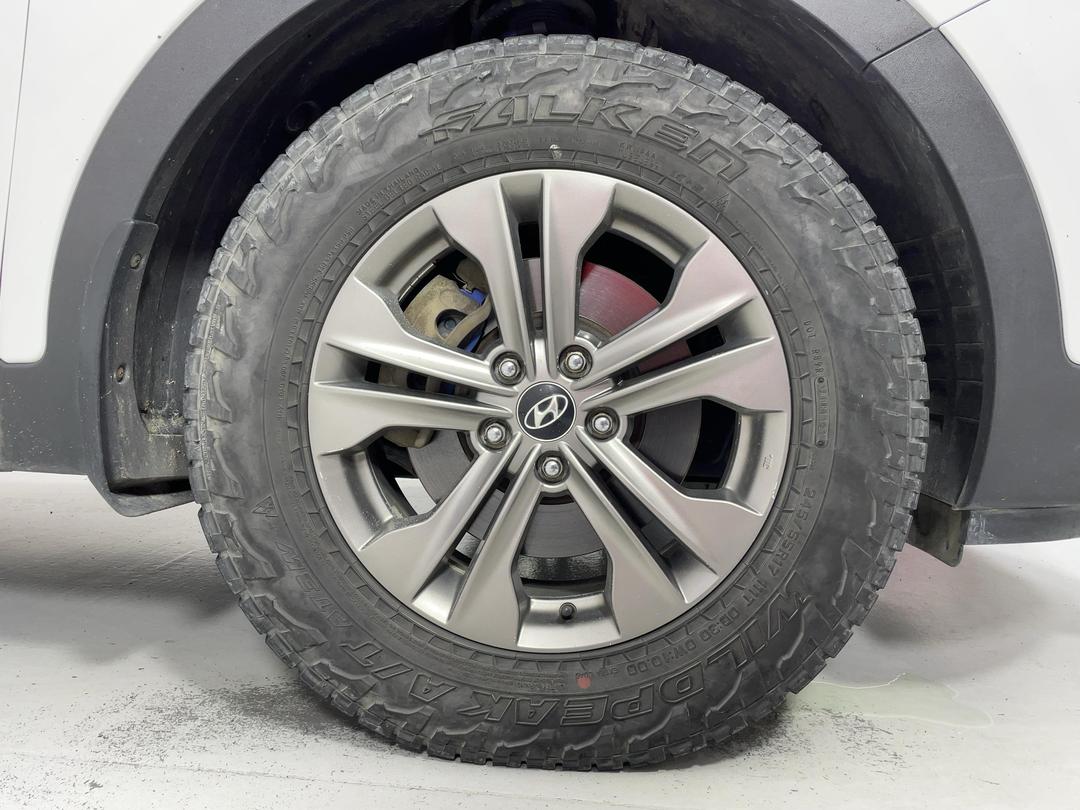 Photo '9' of Hyundai Santa FE
