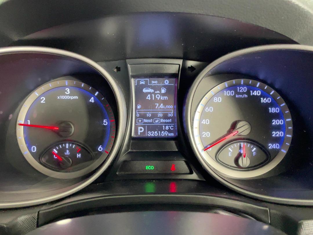 Photo '21' of Hyundai Santa FE