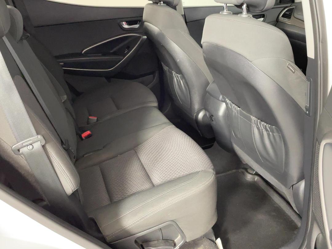 Photo '20' of Hyundai Santa FE