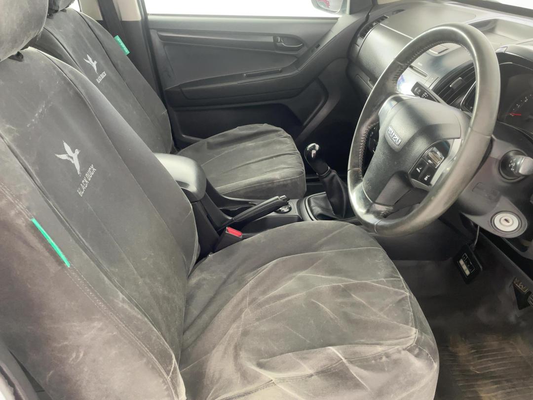Photo '16' of Isuzu D-MAX