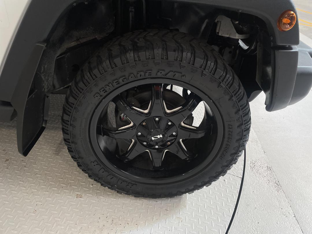 Photo '9' of Jeep Wrangler