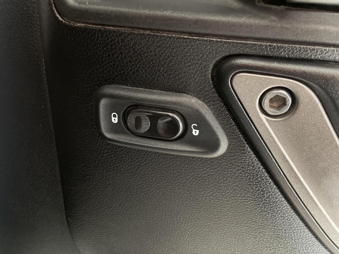 Photo '23' of Jeep Wrangler