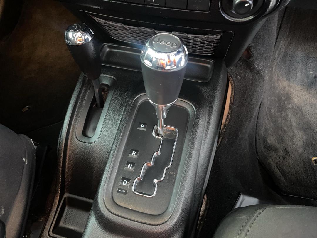 Photo '30' of Jeep Wrangler