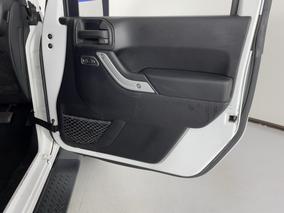 Photo '15' of Jeep Wrangler