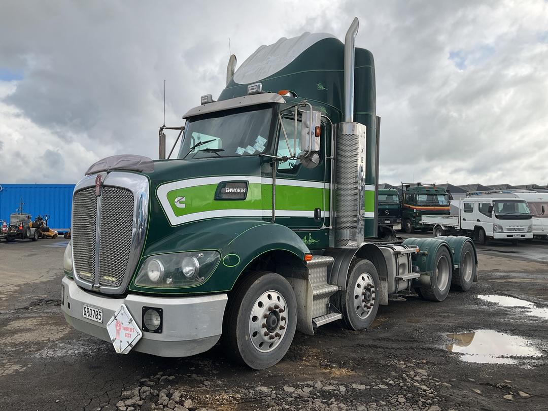 Photo '8' of KENWORTH T 408 Tractor Unit