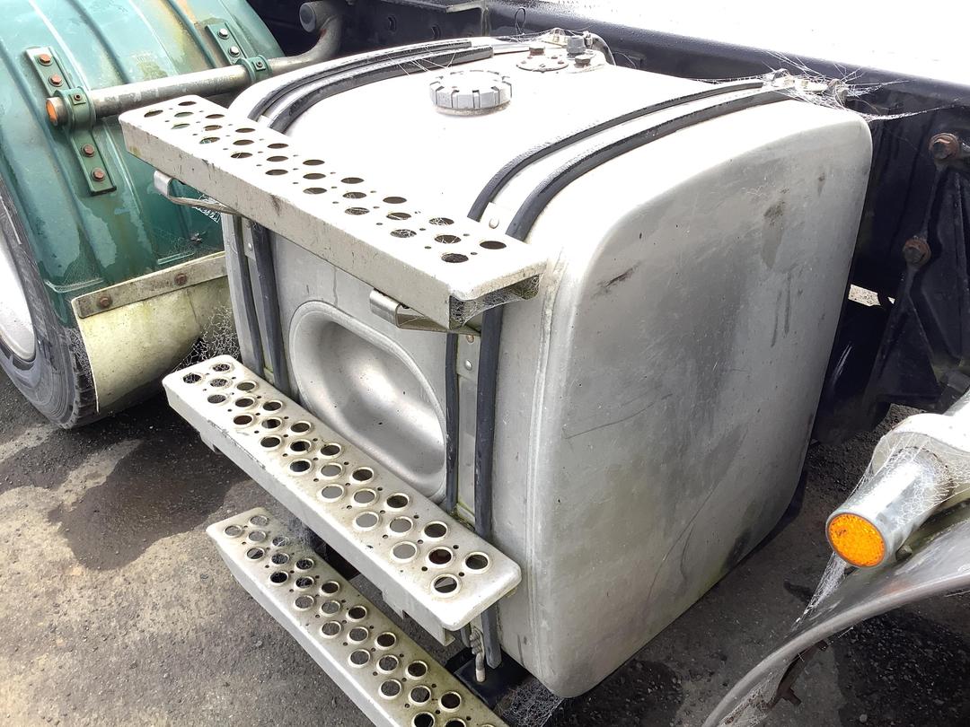 Photo '27' of KENWORTH T 408 Tractor Unit