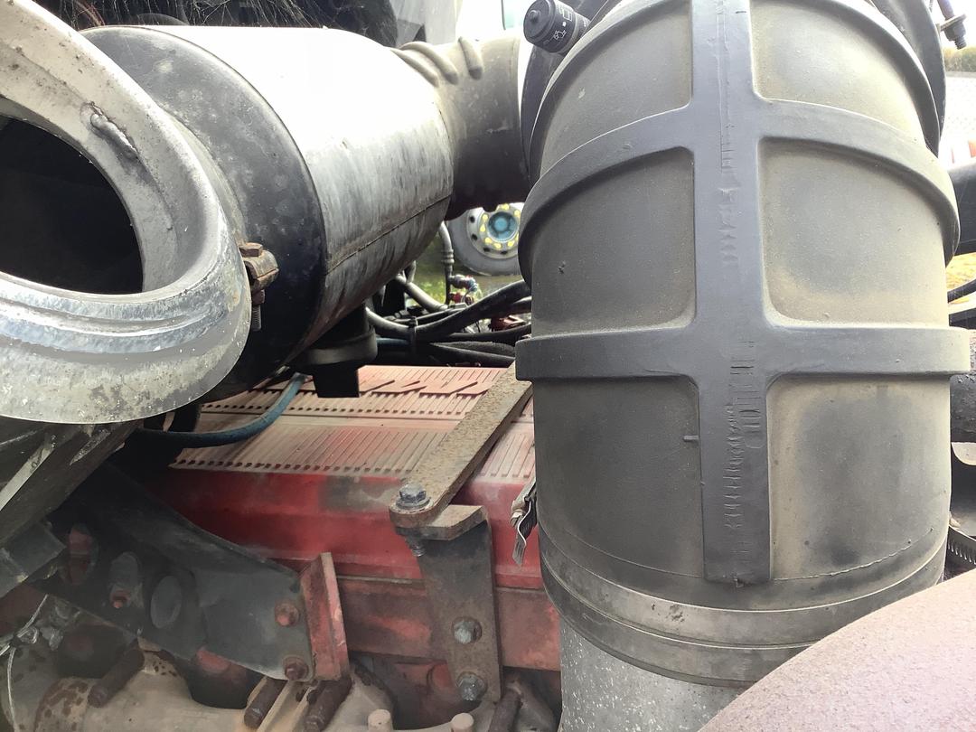 Photo '33' of KENWORTH T 408 Tractor Unit