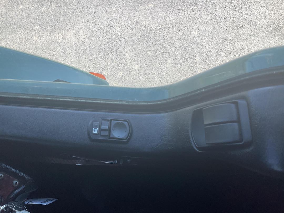 Photo '14' of KENWORTH T 408 Tractor Unit