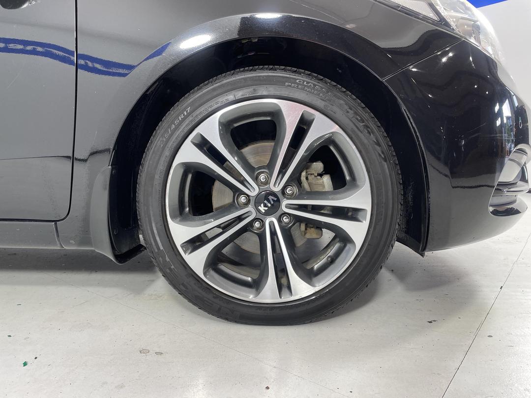 Photo '9' of KIA Cerato