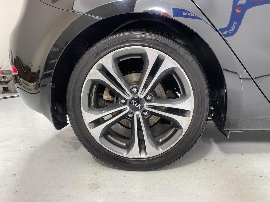 Photo '12' of KIA Cerato