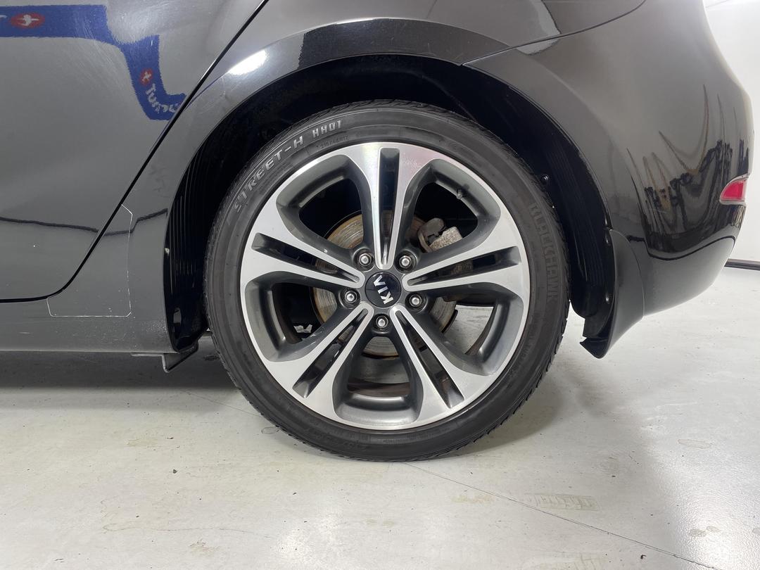 Photo '11' of KIA Cerato